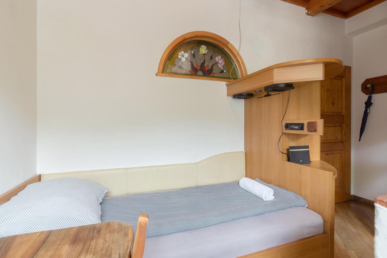 Cozy, Bright And Affordable Single Studio - Free Parking ลูบลิยานา ภายนอก รูปภาพ